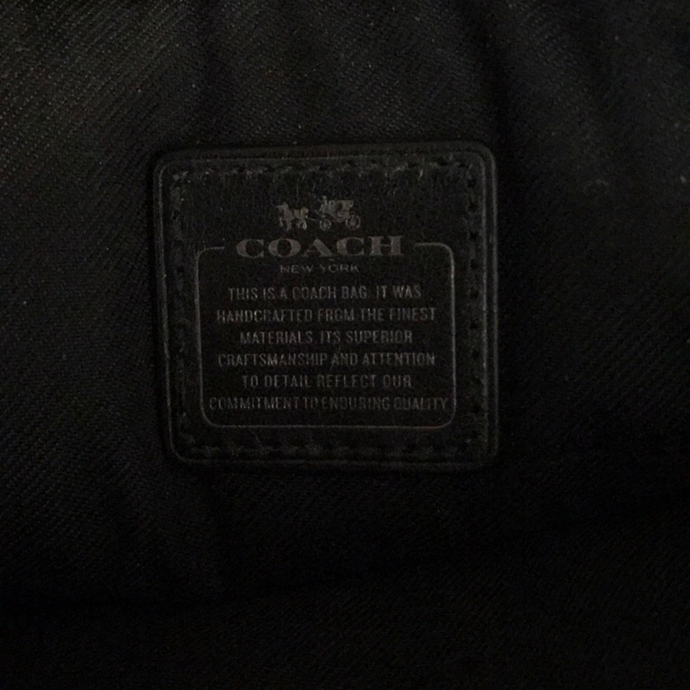Cute black/cream Coach Canyon Quilt crossbody!😍 - Picture 5 of 8